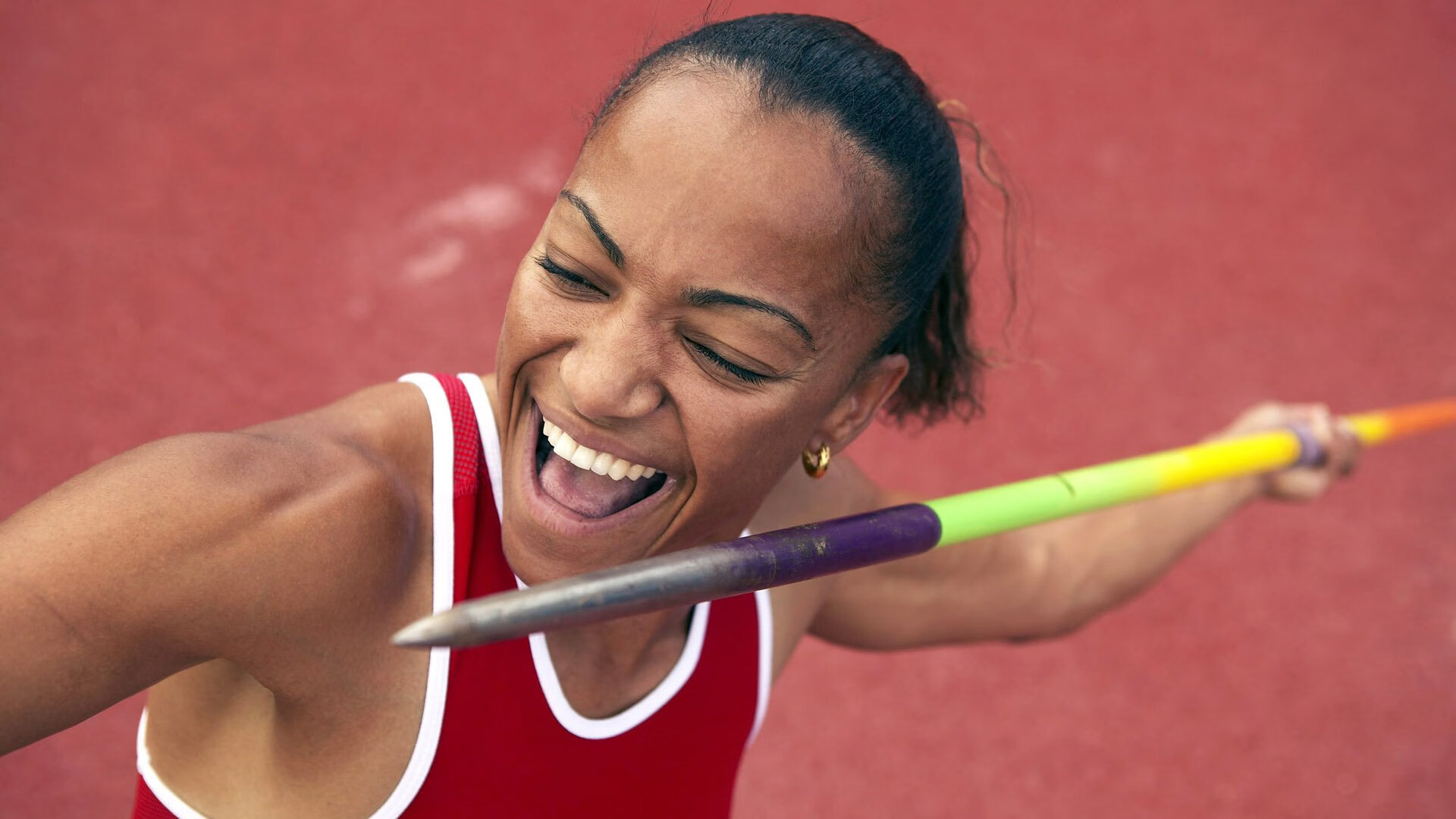 谷爱凌学习成绩优异成榜样代表，谷爱凌家庭情况